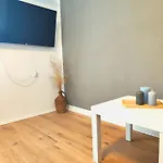 Karmela - Private Parking Apartmán