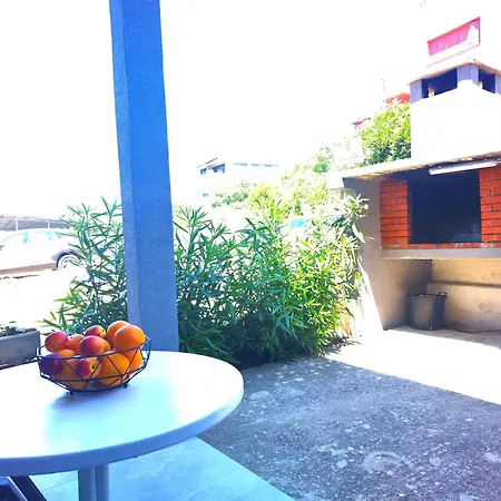 Appartamento Karmela - Private Parking Zara