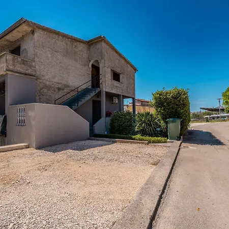Appartamento Karmela - Private Parking *